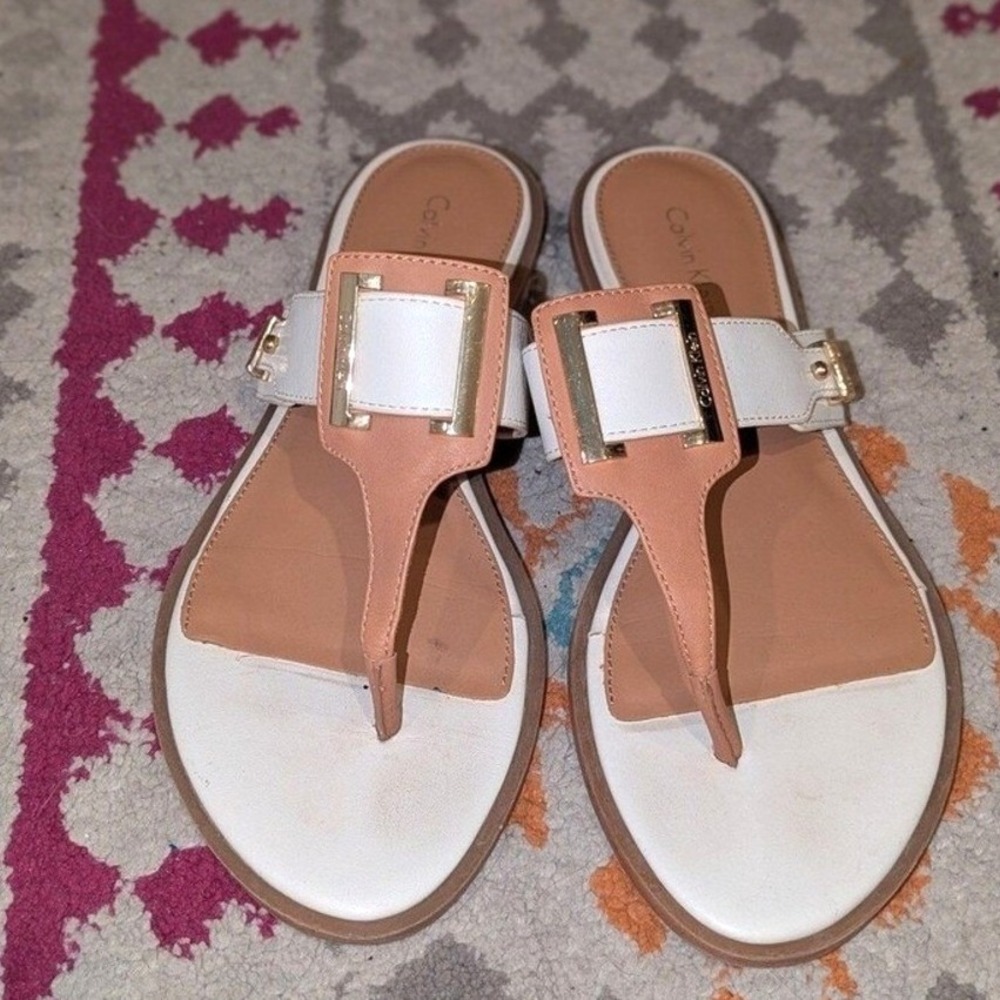 Y2K Coastal Calvin Klein Sandals White Cognac Buckle Thong Slides Size 7.5